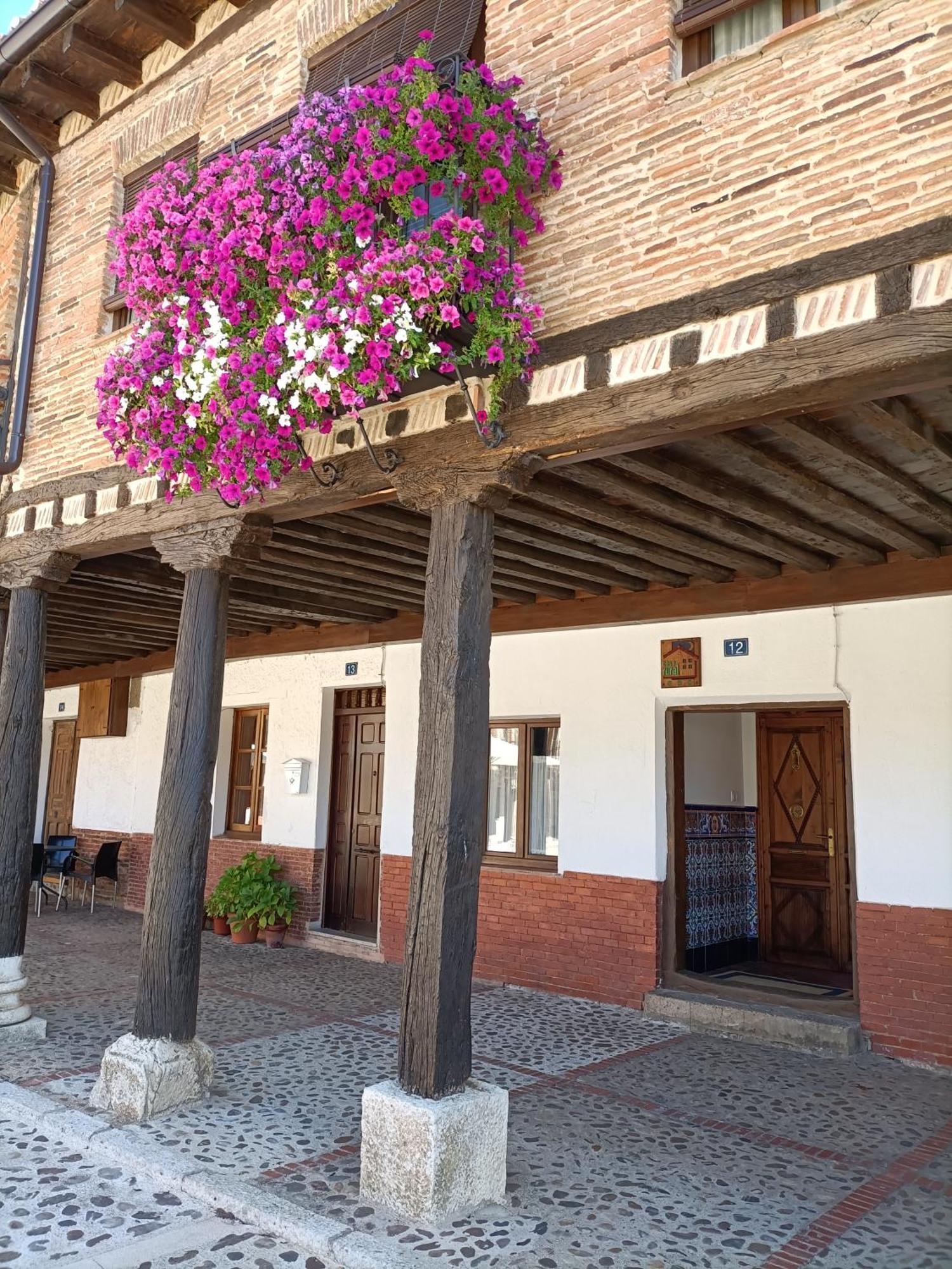 Vila Casa Historica Aldana, Plaza Vieja Saldaña Exteriér fotografie
